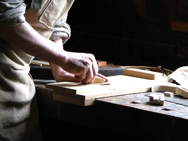 Nacemos de la influencia y formaciÃ³n  heredada en el sector de la <strong>carpinterÃ­a de madera y ebanisterÃ­a  en Siruela.</strong>